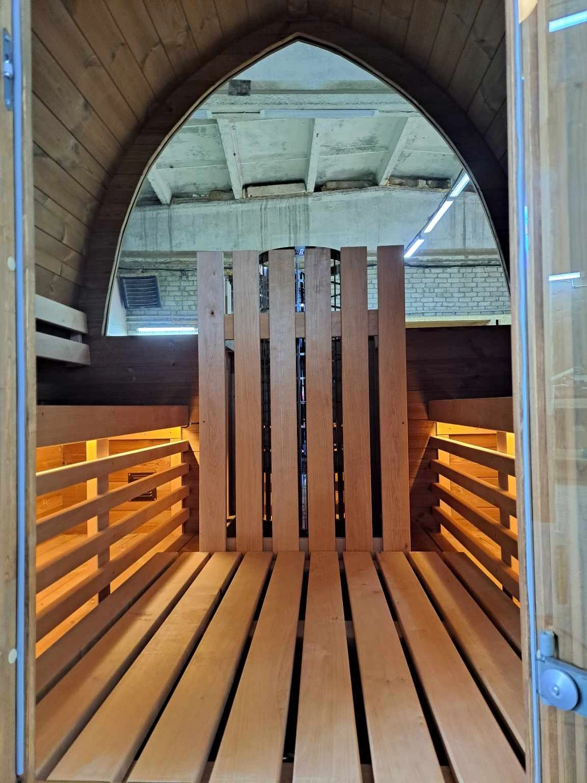De binnenzijde van een iglosauna